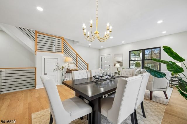 111 N Summit Ave, Chatham Boro, NJ 07928