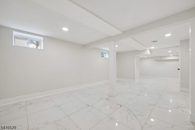 111 N Summit Ave, Chatham Boro, NJ 07928