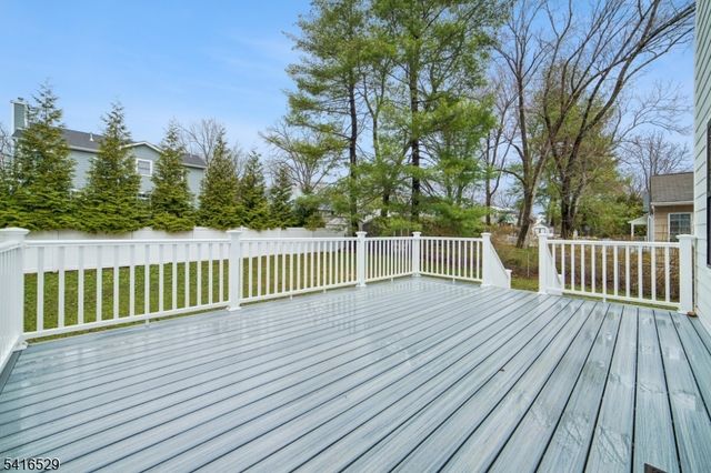 111 N Summit Ave, Chatham Boro, NJ 07928