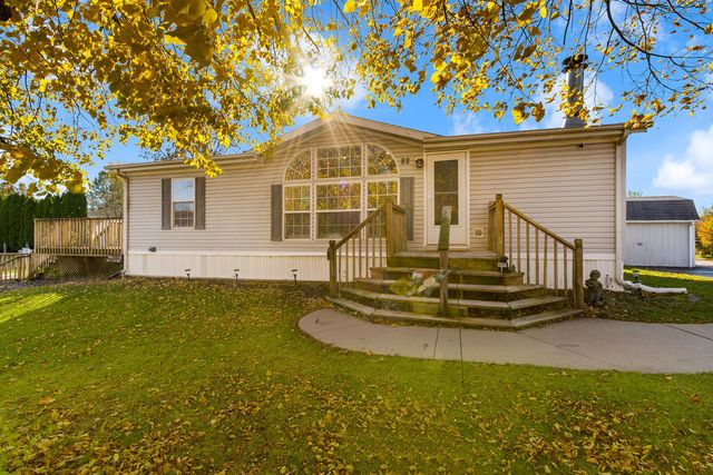 82 Sandbar, Lakemoor, IL 60051