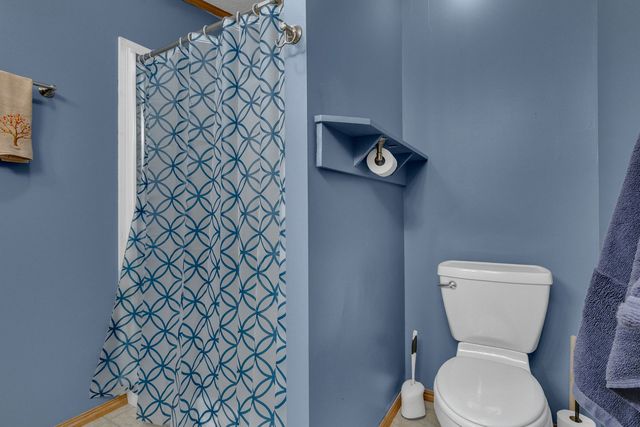 82 Sandbar, Lakemoor, IL 60051