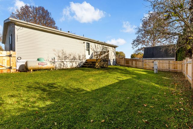 82 Sandbar, Lakemoor, IL 60051