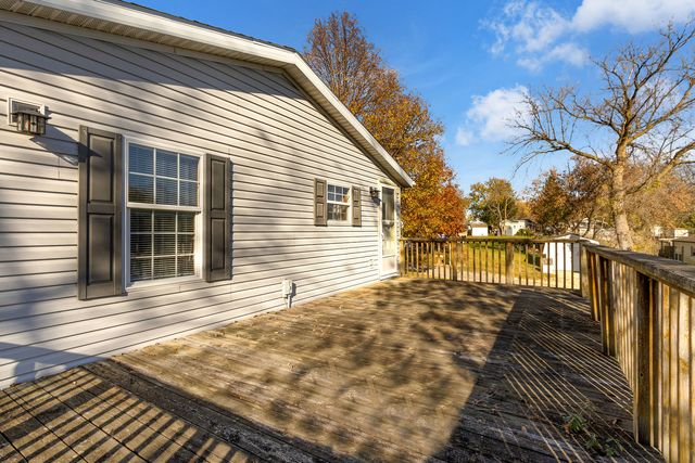 82 Sandbar, Lakemoor, IL 60051