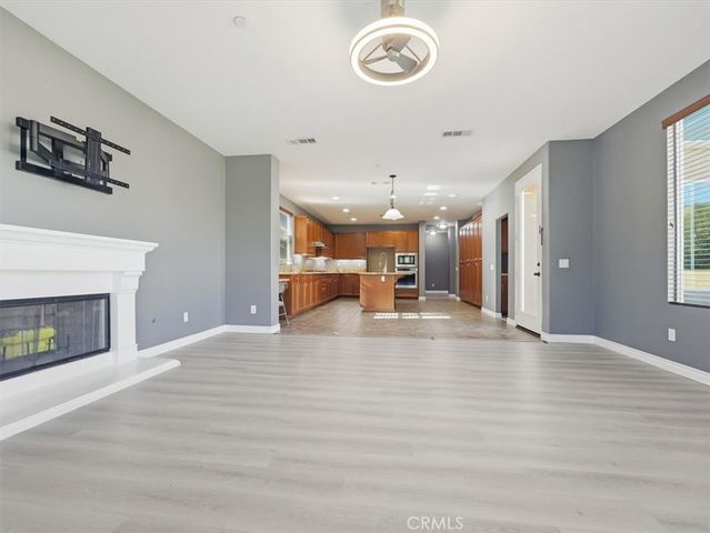 2947 Gilbert Avenue, Corona, CA 92881