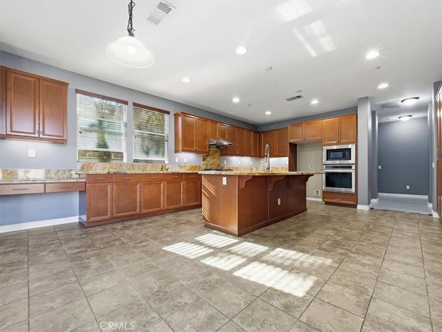 2947 Gilbert Avenue, Corona, CA 92881