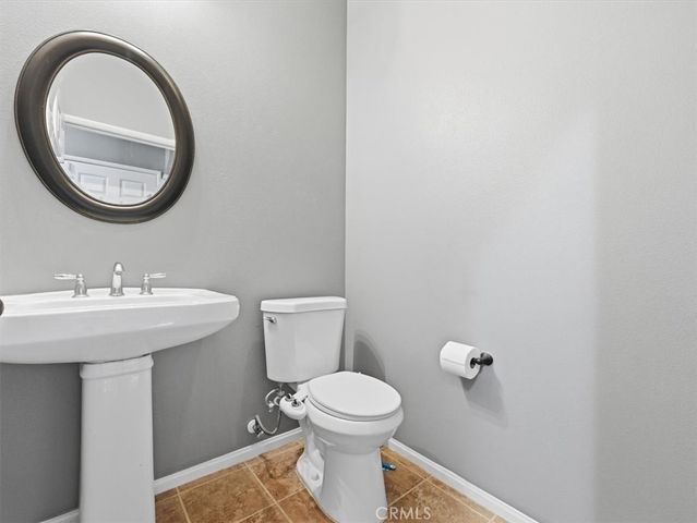 2947 Gilbert Avenue, Corona, CA 92881