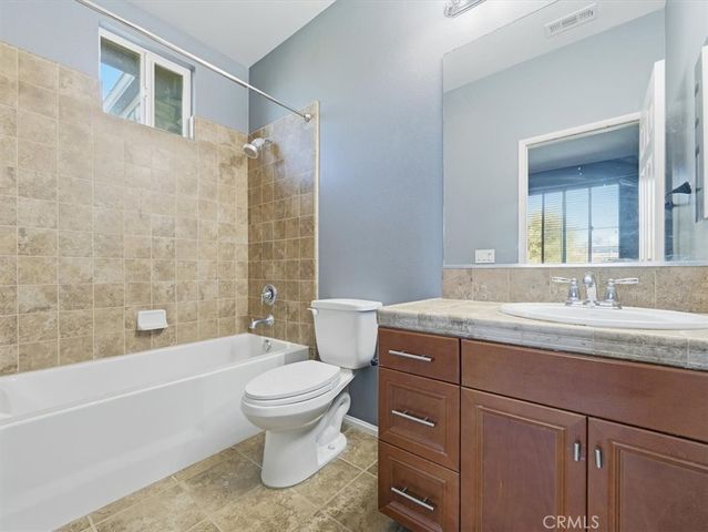 2947 Gilbert Avenue, Corona, CA 92881
