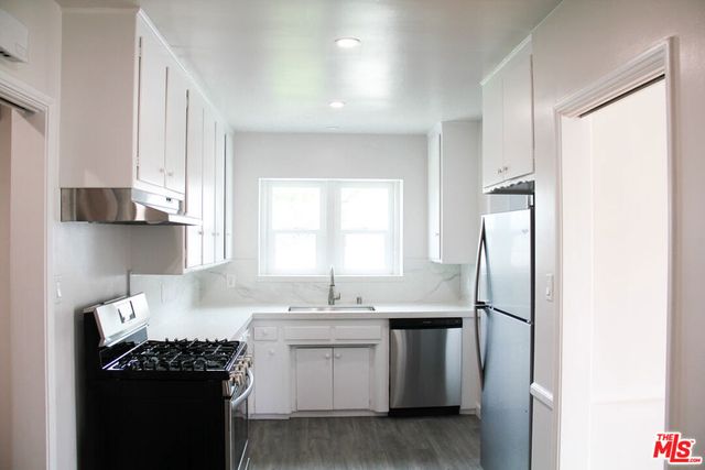 6263 LA TIJERA Boulevard, Los Angeles, CA 90056