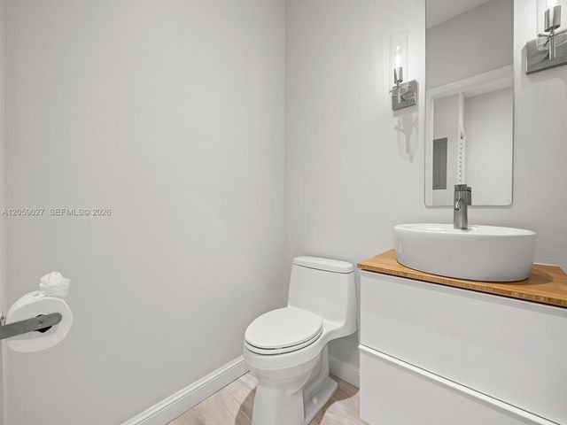 5864 SW 74th Terrace G, South Miami, FL 33143