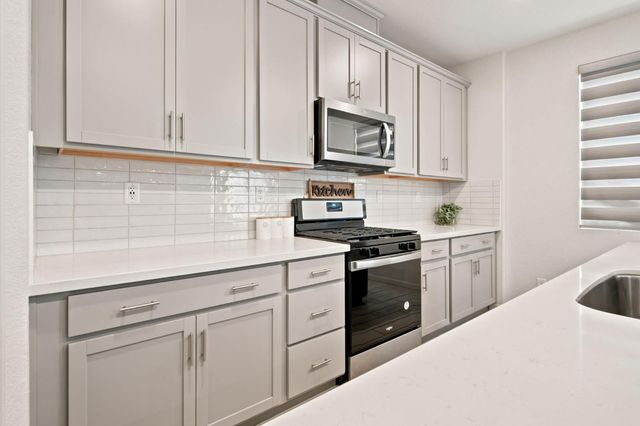 10024 Denali Ln, Stockton, CA 95219