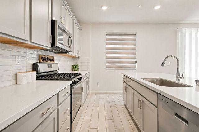 10024 Denali Ln, Stockton, CA 95219