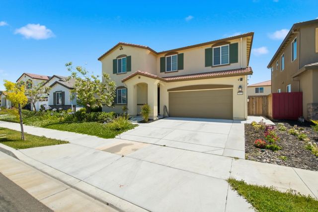 10024 Denali Ln, Stockton, CA 95219