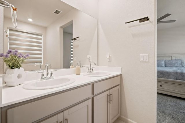 10024 Denali Ln, Stockton, CA 95219
