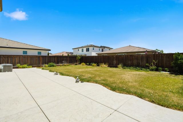 10024 Denali Ln, Stockton, CA 95219