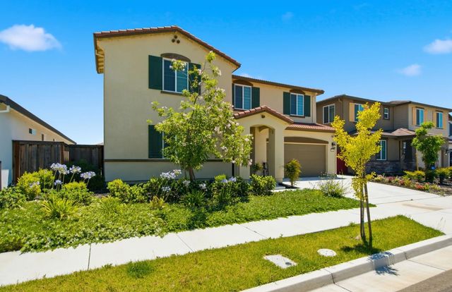 10024 Denali Ln, Stockton, CA 95219