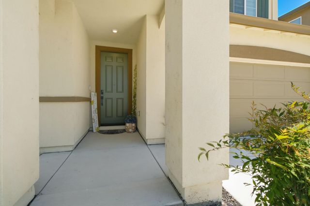 10024 Denali Ln, Stockton, CA 95219