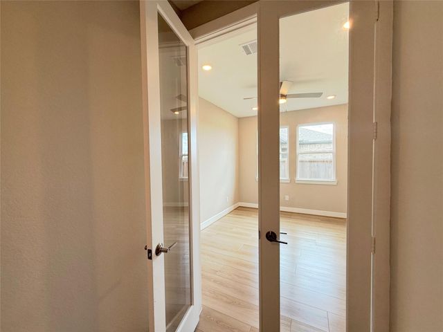 9418 Dearborn Creek Drive, Cypress, TX 77433