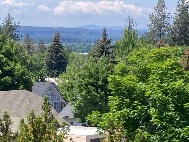 844 W Cliff Dr, Spokane, WA 99204