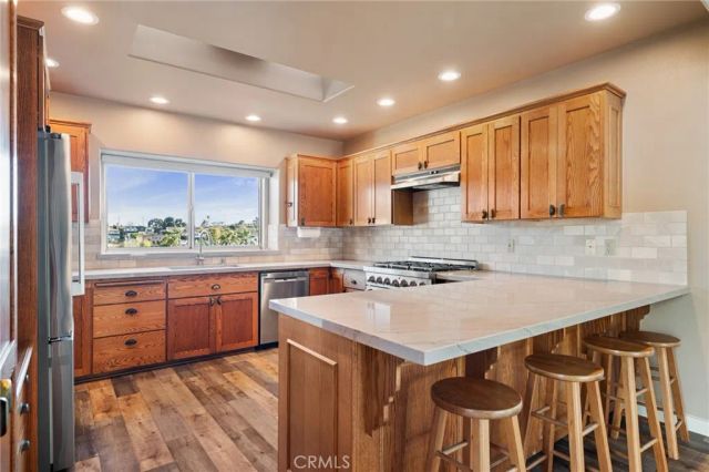 1314 10th, Manhattan Beach, CA 90266