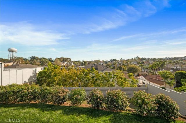 1314 10th, Manhattan Beach, CA 90266