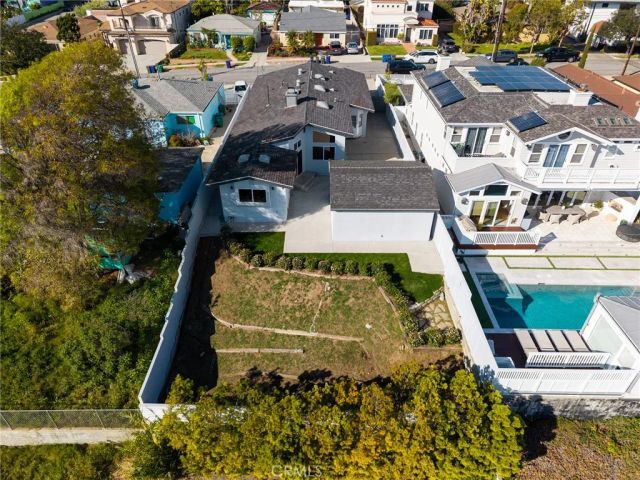 1314 10th, Manhattan Beach, CA 90266