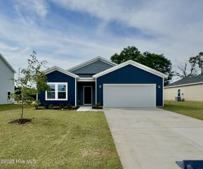 502 Bellefonte Court, Richlands, NC 28574