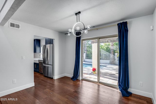 1902 E LINGER Lane, Phoenix, AZ 85020