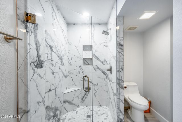 1902 E LINGER Lane, Phoenix, AZ 85020