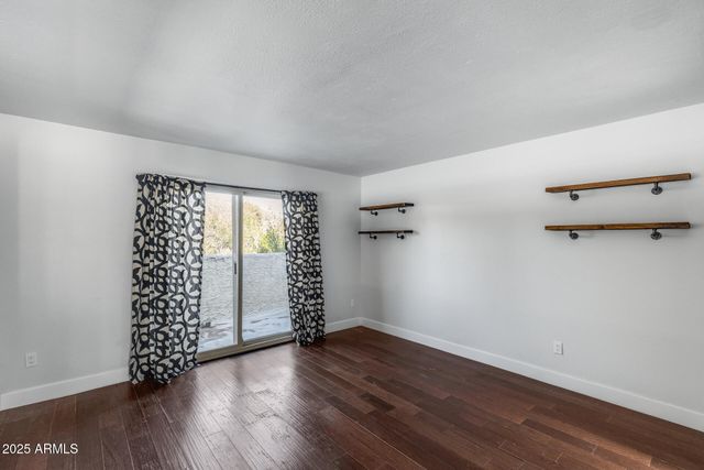 1902 E LINGER Lane, Phoenix, AZ 85020