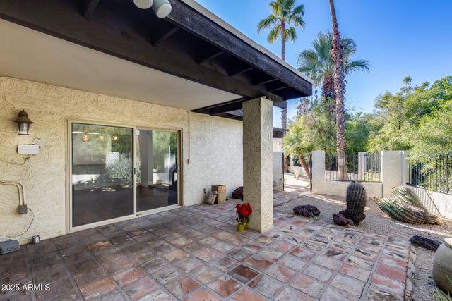 1902 E LINGER Lane, Phoenix, AZ 85020