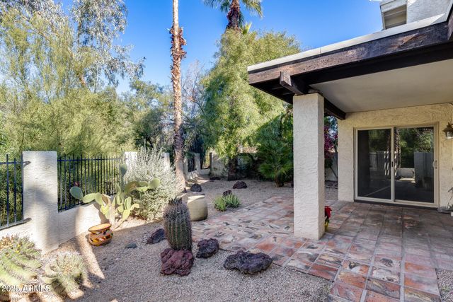 1902 E LINGER Lane, Phoenix, AZ 85020