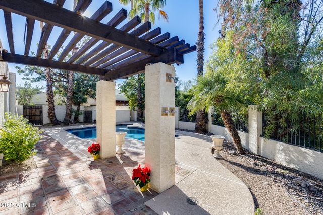 1902 E LINGER Lane, Phoenix, AZ 85020