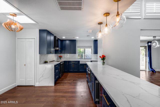 1902 E LINGER Lane, Phoenix, AZ 85020