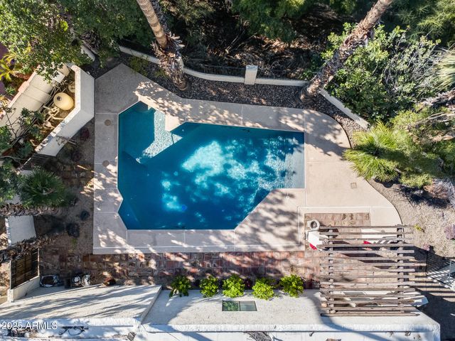 1902 E LINGER Lane, Phoenix, AZ 85020