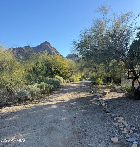 1902 E LINGER Lane, Phoenix, AZ 85020