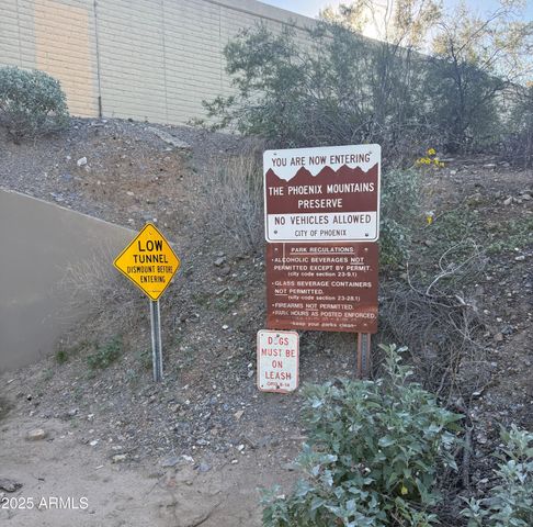 1902 E LINGER Lane, Phoenix, AZ 85020