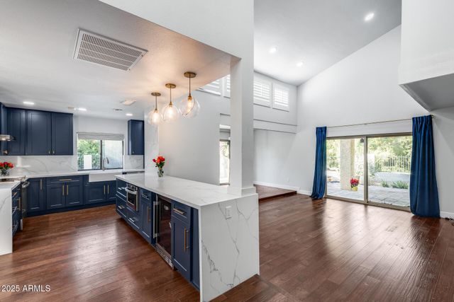 1902 E LINGER Lane, Phoenix, AZ 85020