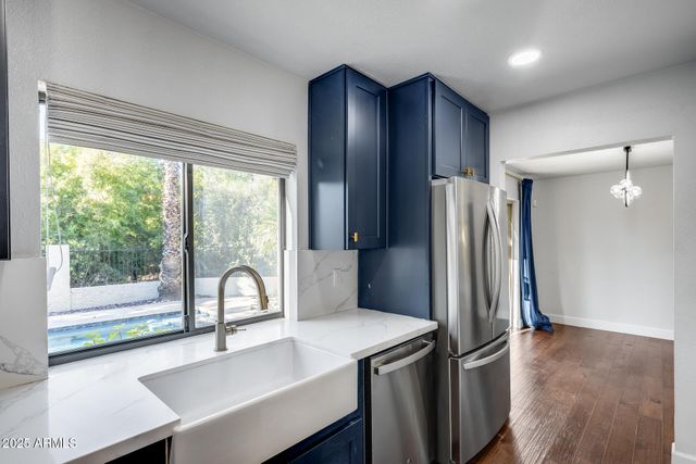 1902 E LINGER Lane, Phoenix, AZ 85020