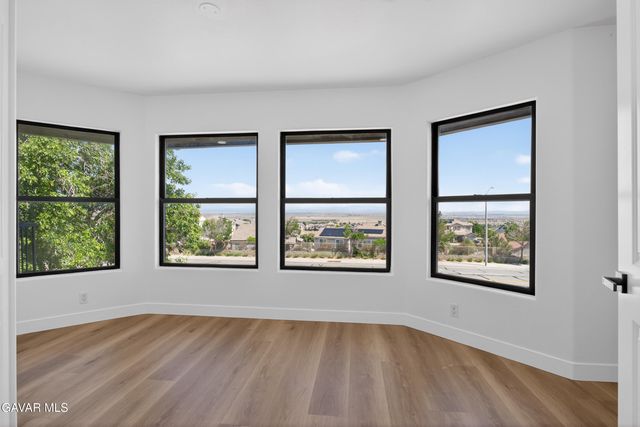 6841 Granada Drive, Palmdale, CA 93551