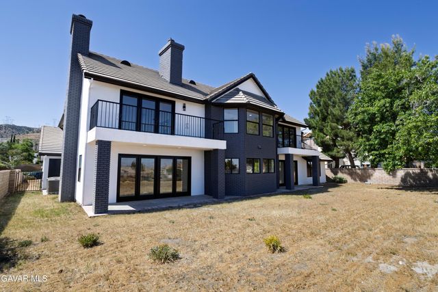 6841 Granada Drive, Palmdale, CA 93551