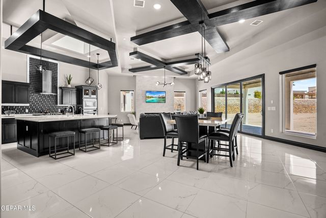 352 EMERALD TREE Lane, Horizon City, TX 79928
