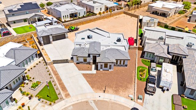 352 EMERALD TREE Lane, Horizon City, TX 79928