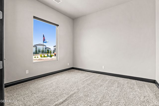 352 EMERALD TREE Lane, Horizon City, TX 79928