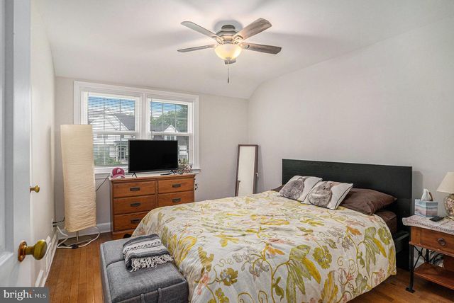 129 W TOWNSHIP LINE RD, Norristown, PA 19403