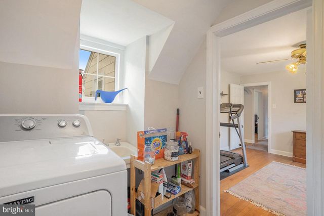129 W TOWNSHIP LINE RD, Norristown, PA 19403