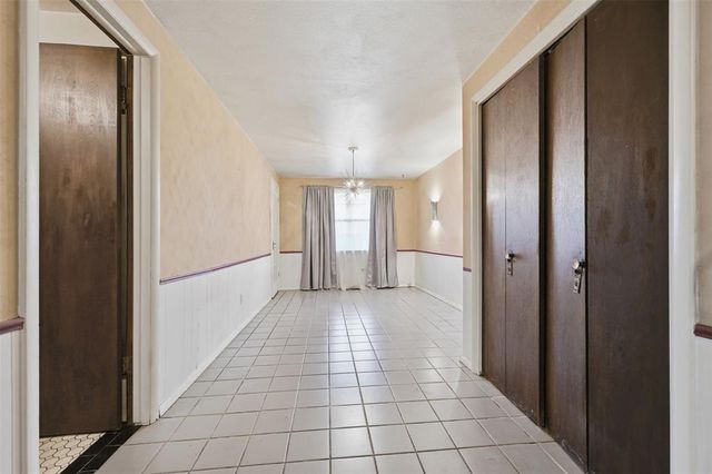 1105 SW 63rd Street, Oklahoma City, OK 73139