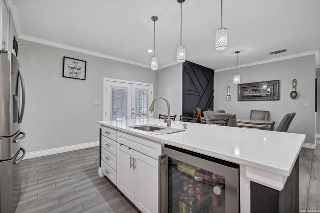 23007 DREAM VIEW DR, Elmendorf, TX 78112