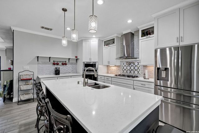 23007 DREAM VIEW DR, Elmendorf, TX 78112