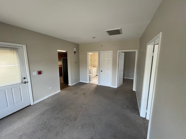 301 W MAIN Street 2, Barrington, IL 60010