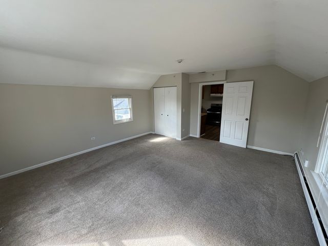 301 W MAIN Street 2, Barrington, IL 60010